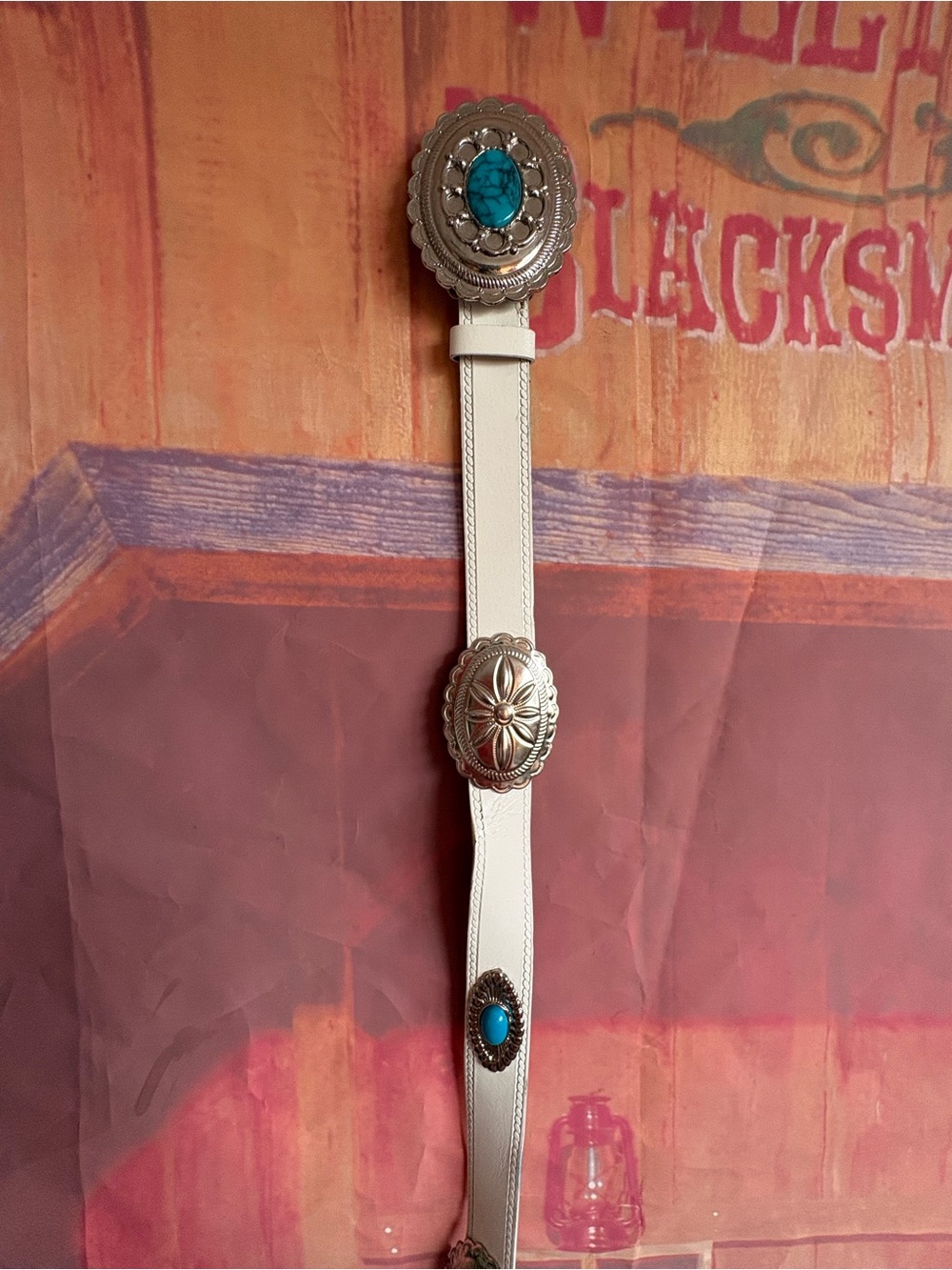 Vintage Western Concho Belt – White Leather & Faux Turquoise - Picture 2 of 6